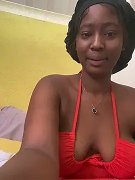 Snapshot of Spicey-CheekssX chatting on February 13, 2025, 7:31 pm Spicey-CheekssX online show from February 13, 2025, 7:31 pm
