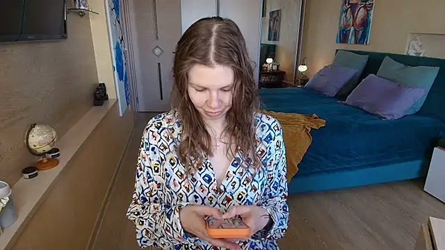 ReginaSparkle online show from May 18, 2026, 5:13 am