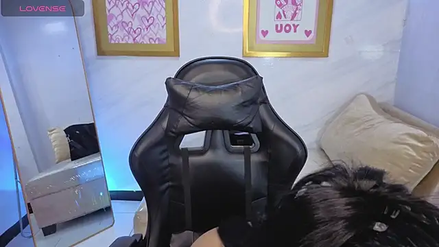 Paulette v online show from February 10, 2026, 1:10 pm