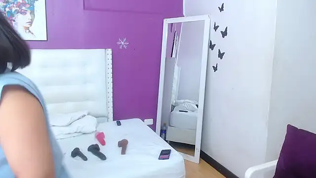 tinyy whore18 online show from February 24, 2026, 7:59 pm