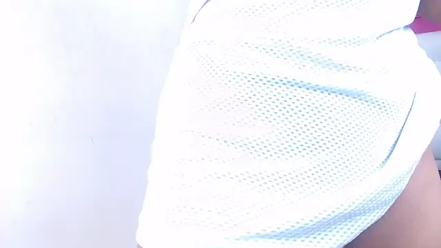 tinyy whore18 online show from November 27, 2025, 4:51 pm