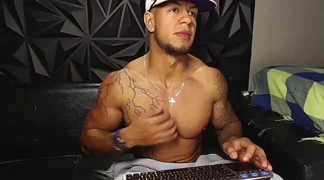 Snapshot of Jacob_Beckett chatting on March 20, 2025, 8:19 pm Jacob Beckett online show from March 20, 2025, 8:19 pm