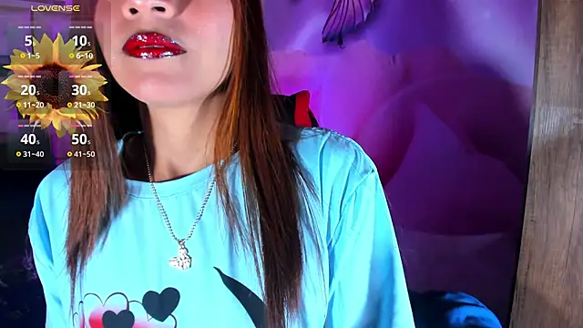 emili clark online show from November 20, 2025, 4:13 am