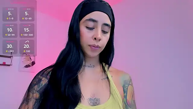 sophierooy22 online show from February 21, 2026, 3:41 am