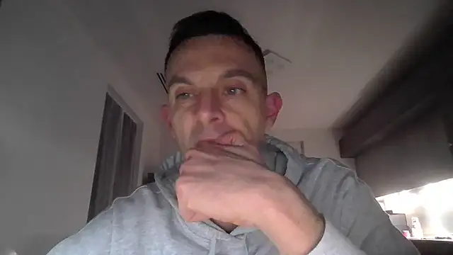 Snapshot of Masterclassyfeet chatting on February 7, 2025, 10:52 pm Masterclassyfeet online show from February 7, 2025, 10:52 pm