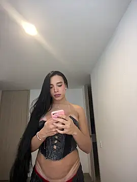 valerietnt online show from February 10, 2025, 3:35 am