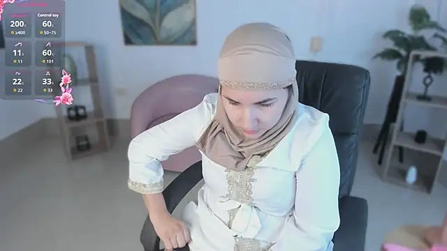 Ayha khalaf online show from November 20, 2025, 1:17 am