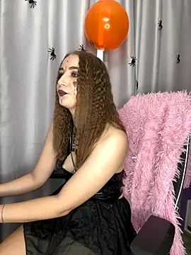 Snapshot of LillyFan-X chatting on October 24, 2025, 4:44 am LillyFan-X online show from October 24, 2025, 4:44 am