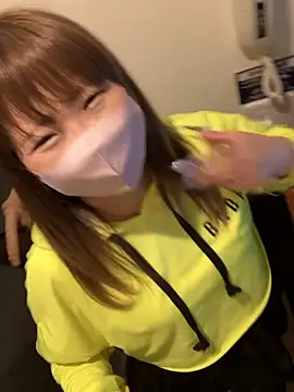 Snapshot of ran_xx_x chatting on November 1, 2025, 12:43 pm ran xx x online show from November 1, 2025, 12:43 pm