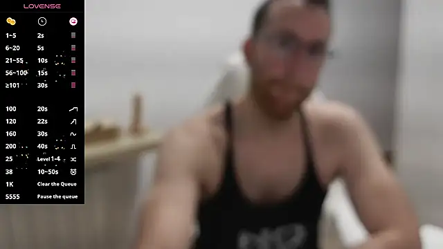 Snapshot of machohiberiko chatting on February 3, 2025, 6:28 pm machohiberiko online show from February 3, 2025, 6:28 pm