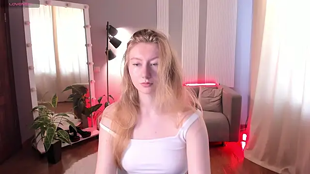 Snapshot of Rachel_Rut chatting on February 25, 2025, 5:19 am Rachel Rut online show from February 25, 2025, 5:19 am