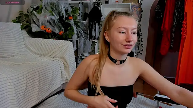 Snapshot of Rachel_Rut chatting on October 25, 2025, 4:22 am Rachel Rut online show from October 25, 2025, 4:22 am