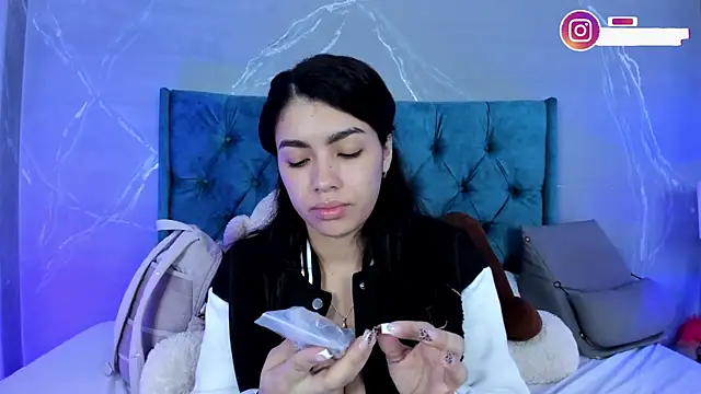 fierygroup online show from April 15, 2026, 12:27 am