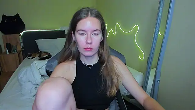 Snapshot of EmilyPaw chatting on November 22, 2025, 7:13 pm EmilyPaw online show from November 22, 2025, 7:13 pm