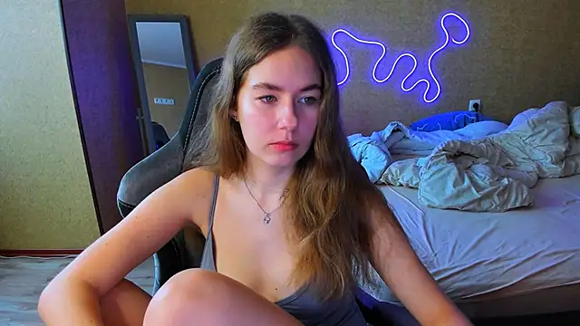 EmilyPaw online show from May 31, 2026, 10:21 am