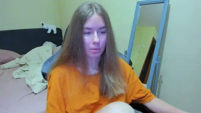 Snapshot of EmilyPaw chatting on November 2, 2025, 3:39 pm EmilyPaw online show from November 2, 2025, 3:39 pm