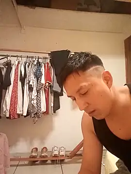 LuisMex1998 online show from February 12, 2026, 1:44 pm