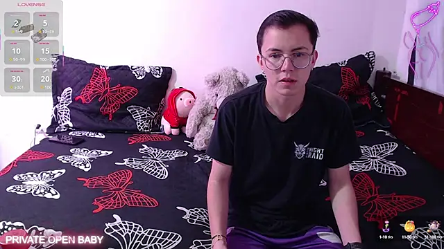 Snapshot of Tina_4_Charlie chatting on October 23, 2025, 11:53 am Tina 4 Charlie online show from October 23, 2025, 11:53 am