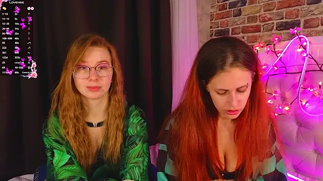 Snapshot of MarjorieBrown chatting on November 24, 2025, 8:20 pm MarjorieBrown online show from November 24, 2025, 8:20 pm