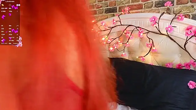 Snapshot of MarjorieBrown chatting on November 27, 2025, 7:47 pm MarjorieBrown online show from November 27, 2025, 7:47 pm