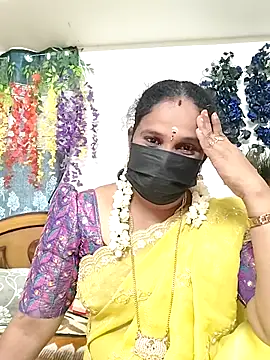 Snapshot of Tamil_Aathira chatting on November 9, 2025, 11:47 am Tamil Aathira online show from November 9, 2025, 11:47 am