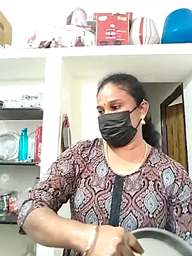 Snapshot of Tamil_Aathira chatting on November 18, 2025, 8:50 am Tamil Aathira online show from November 18, 2025, 8:50 am