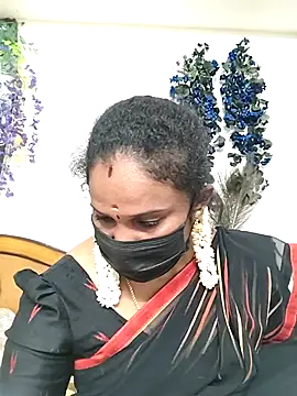 Snapshot of Tamil_Aathira chatting on November 16, 2025, 9:30 pm Tamil Aathira online show from November 16, 2025, 9:30 pm