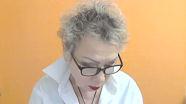 NessyJenixs online show from December 19, 2025, 5:15 pm