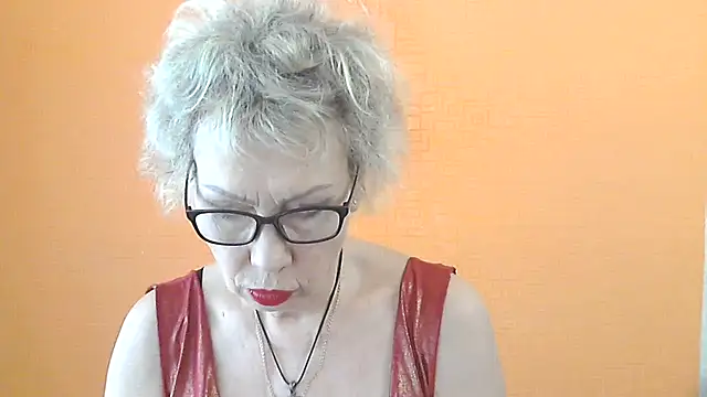 Snapshot of NessyJenixs chatting on June 7, 2026, 7:02 am NessyJenixs online show from June 7, 2026, 7:02 am