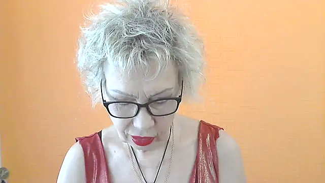 Snapshot of NessyJenixs chatting on May 27, 2026, 6:43 am NessyJenixs online show from May 27, 2026, 6:43 am