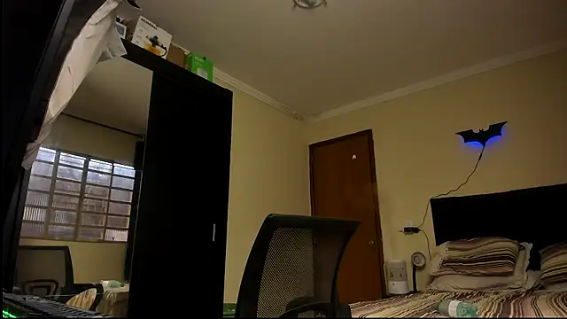 Snapshot of sexyflight chatting on September 15, 2025, 4:40 pm sexyflight online show from September 15, 2025, 4:40 pm