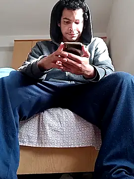 Snapshot of cingonduro chatting on January 22, 2025, 9:24 am cingonduro online show from January 22, 2025, 9:24 am