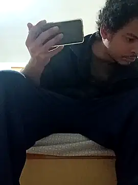 Snapshot of cingonduro chatting on March 4, 2025, 7:01 pm cingonduro online show from March 4, 2025, 7:01 pm