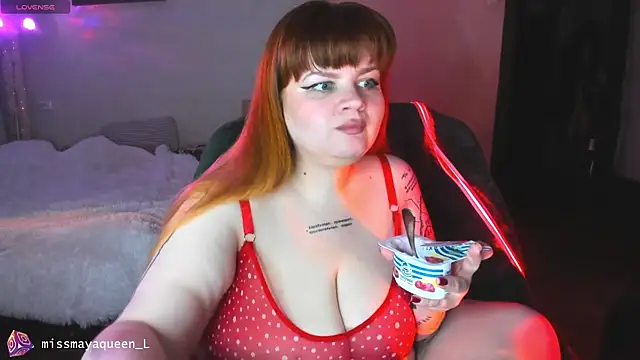 missmayaqueen online show from May 20, 2026, 6:27 pm