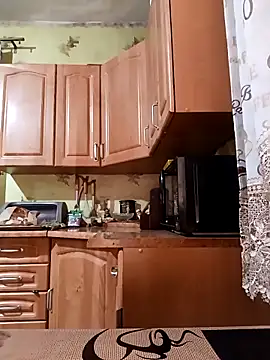 Laura Kiss online show from March 25, 2026, 4:17 pm