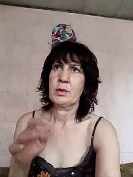 Laura Kiss online show from April 9, 2026, 10:21 am