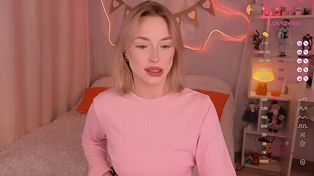 Snapshot of Sweettsiren chatting on January 26, 2025, 7:42 am Sweettsiren online show from January 26, 2025, 7:42 am
