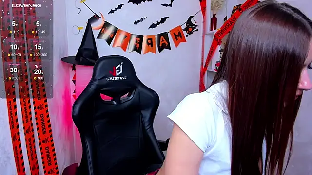 Snapshot of KristineBeauty chatting on October 27, 2025, 8:37 am KristineBeauty online show from October 27, 2025, 8:37 am