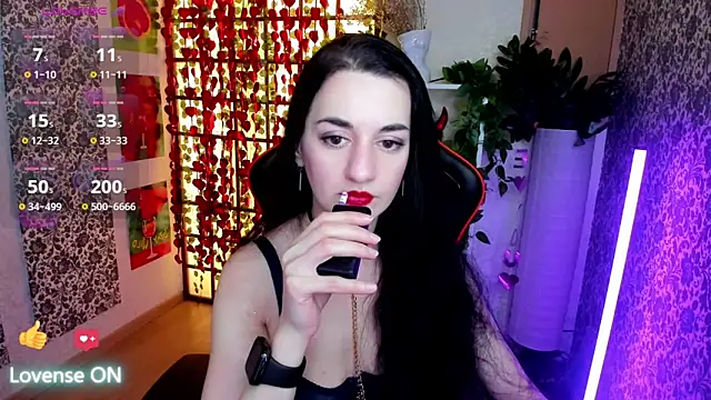 Snapshot of JessicaAlfo chatting on February 24, 2026, 2:12 am JessicaAlfo online show from February 24, 2026, 2:12 am