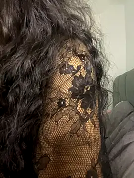 Snapshot of Lobna-alami chatting on September 16, 2025, 11:44 am Lobna-alami online show from September 16, 2025, 11:44 am