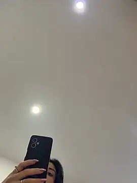 Snapshot of fiorella_paris chatting on March 1, 2026, 11:27 pm fiorella paris online show from March 1, 2026, 11:27 pm