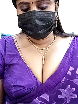 Snapshot of Queenflowerr chatting on March 2, 2025, 4:47 pm Queenflowerr online show from March 2, 2025, 4:47 pm