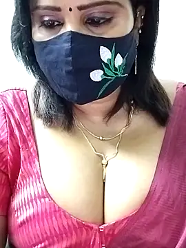 Snapshot of Queenflowerr chatting on September 9, 2025, 4:44 am Queenflowerr online show from September 9, 2025, 4:44 am