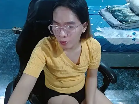 Asianpinaybeauty yam007 online show from October 30, 2025, 8:28 pm