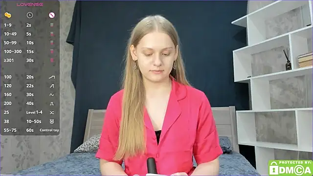 Snapshot of onelovelyalice chatting on February 18, 2025, 1:00 pm onelovelyalice online show from February 18, 2025, 1:00 pm