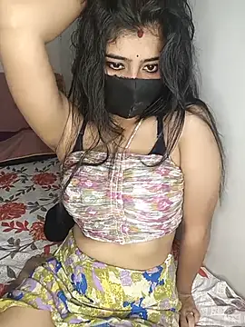 Love-N online show from May 28, 2026, 7:42 pm