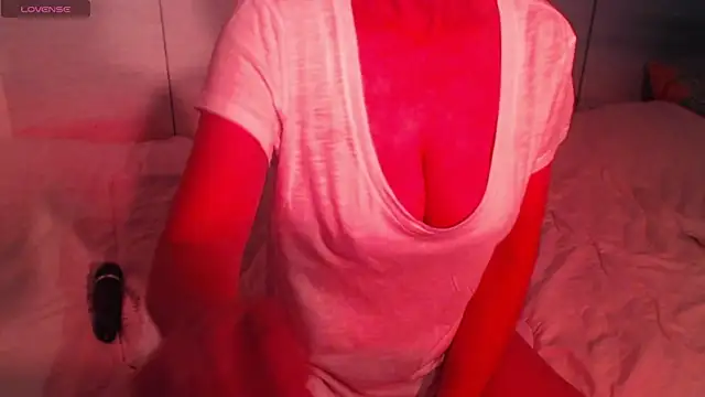 Snapshot of sweetchani666 chatting on October 26, 2025, 11:43 am sweetchani666 online show from October 26, 2025, 11:43 am