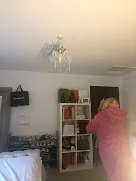 blissdimicco online show from November 14, 2025, 9:46 am