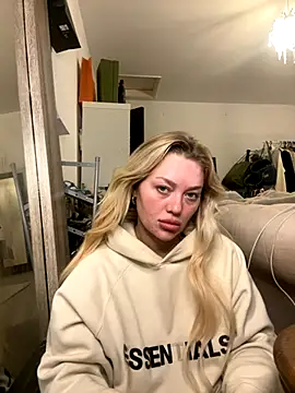 blissdimicco online show from December 1, 2025, 12:28 pm