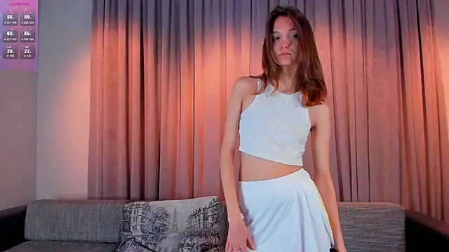 AmityCritchlow online show from February 9, 2025, 5:08 am